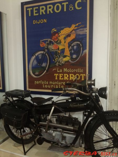 08/E. Moto velo musée, Domazan – Francie
