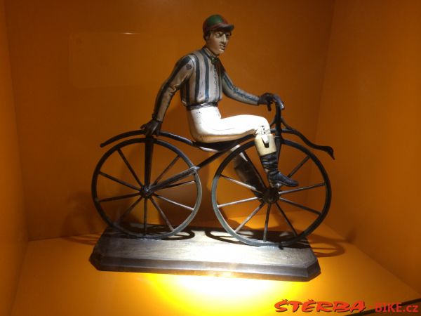 08/E. Moto velo musée, Domazan – Francie