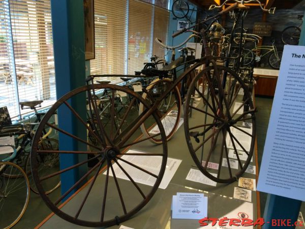 167/A - velocipede in Marin Museum