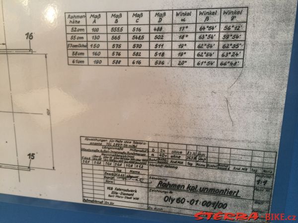 180/B Museum Course de la Paix