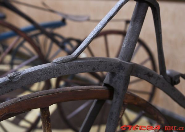 189 - exhibition "150 years of bicycling in America"