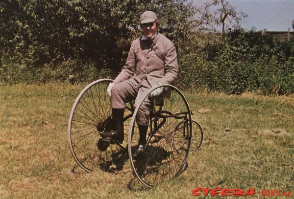 184/C - A book "Cycles in Colour"