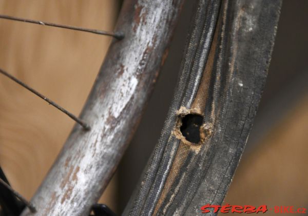 Exhibition "150 years of bicycling in America"