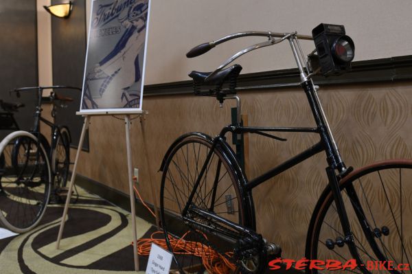 189 - exhibition "150 years of bicycling in America"