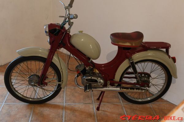 190/A - Kámen motorcycle museum
