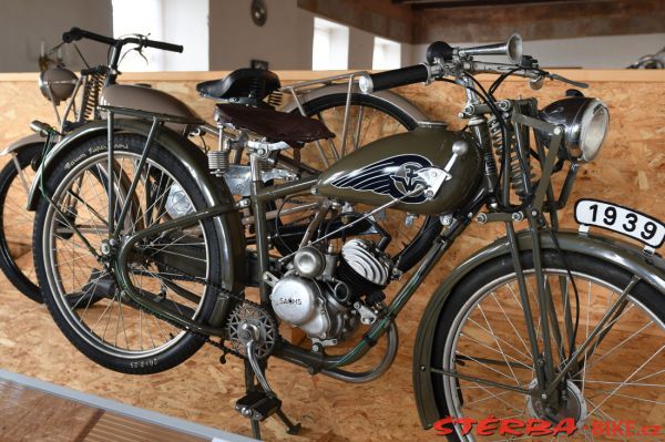 190/A - Hrad Kámen muzeum motocyklů