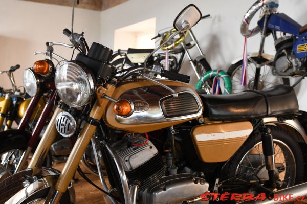 190/A - Kámen motorcycle museum