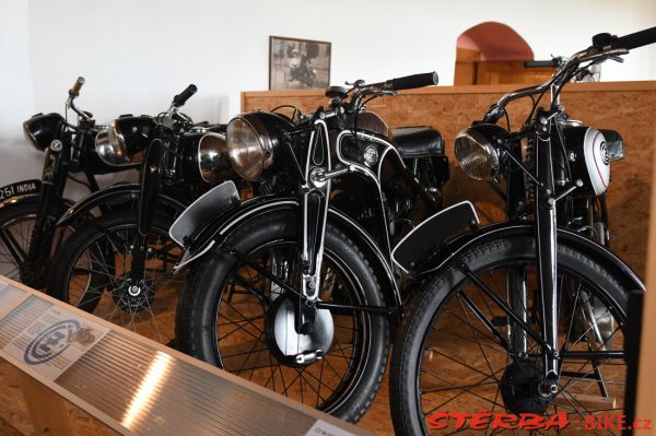190/A - Hrad Kámen muzeum motocyklů