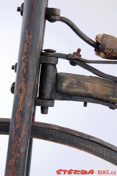 Wooden high wheel, made in Boston probably, USA – after a year 1873