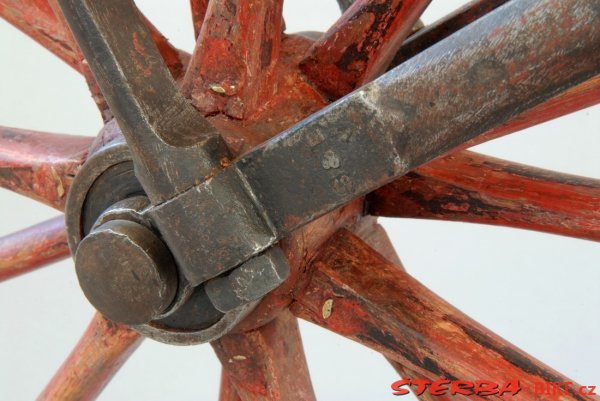 S & E boneshaker, England – around 1870