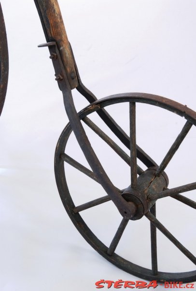 Wooden high wheel, made in Boston probably, USA – after a year 1873