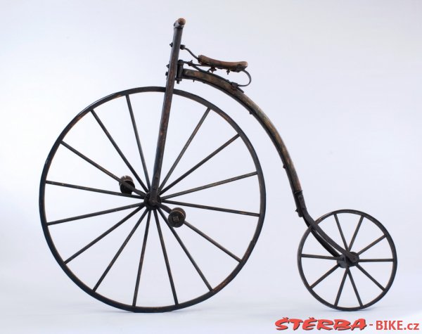 Wooden high wheel, made in Boston probably, USA – after a year 1873