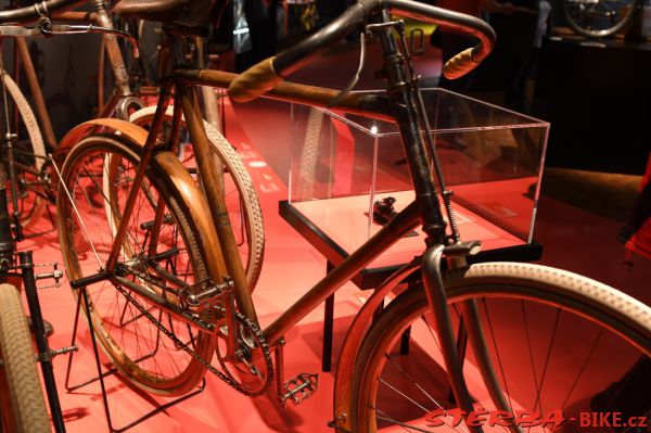 202/A – Expo 2017: 2 Rader – 200 Jahre, Mannheim