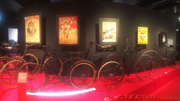 202/A – Expo 2017: 2 Rader – 200 Jahre, Mannheim