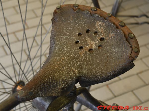 Antique Bicycles Day 2017 - Jumble sale