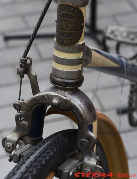 Antique Bicycles Day 2017 - Jumble sale