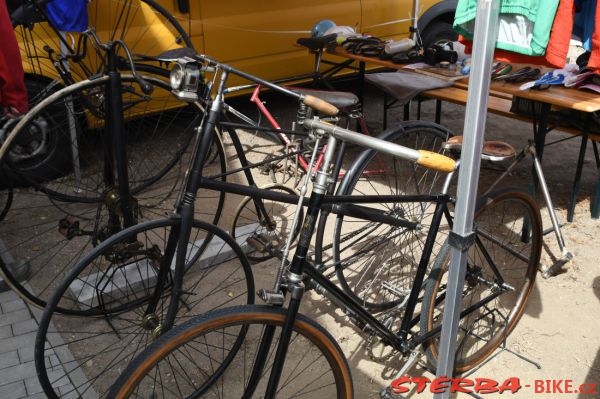 Antique Bicycles Day 2017 - Jumble sale and expo