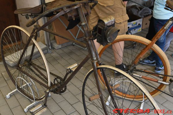 Antique Bicycles Day 2017 - Jumble sale and expo