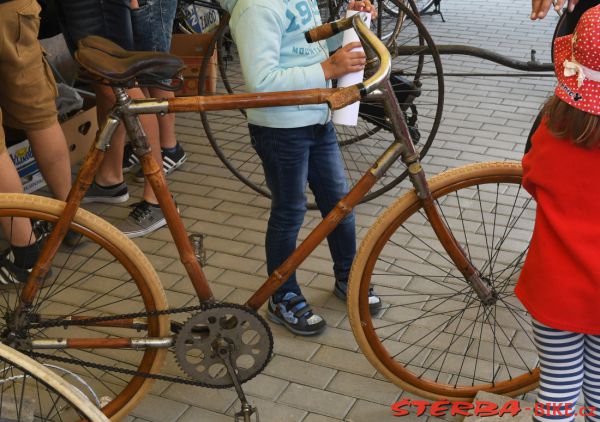 Antique Bicycles Day 2017 - Jumble sale and expo