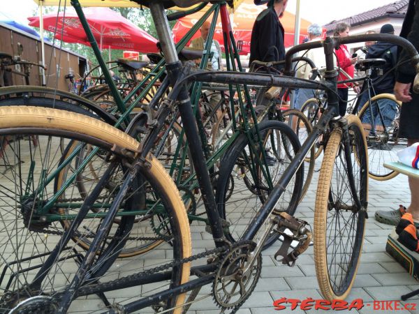 Antique Bicycles Day 2017 - Jumble sale and expo