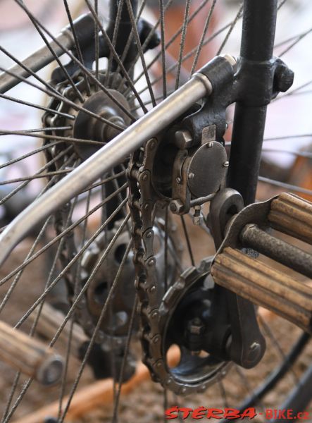 Antique Bicycles Day 2017 - Jumble sale