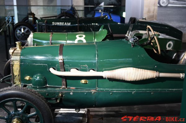 13/A  National Motor Museum, Beaulieu – England