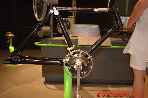 213 - "2 X 200" – Bicycle Exhibition Jerusalem