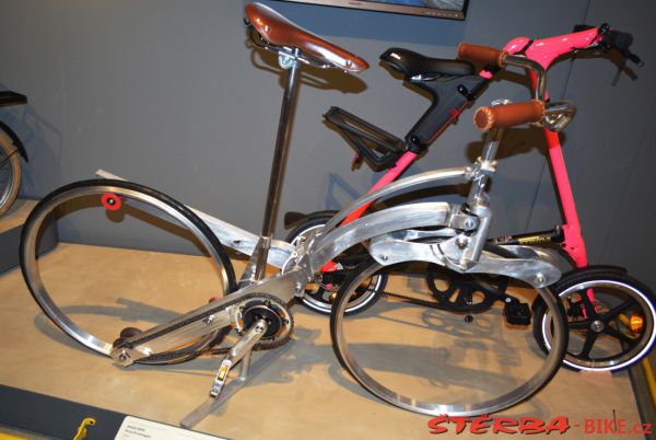 213 - "2 X 200" – Bicycle Exhibition Jerusalem