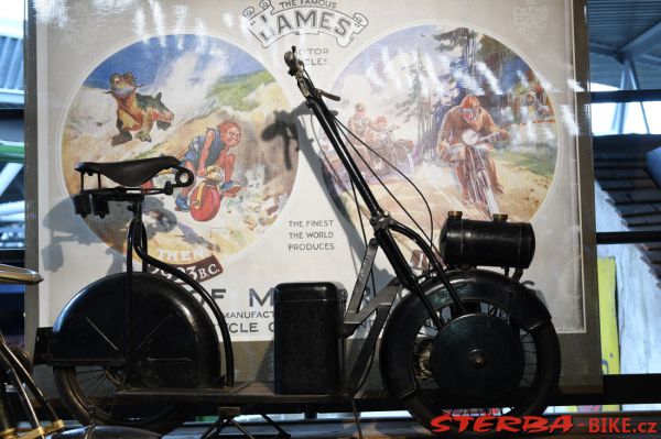 13/B National Motor Museum, Beaulieu – England