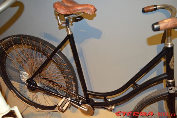 213 - "2 X 200" – Bicycle Exhibition Jerusalem