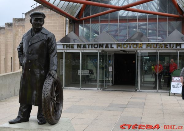 13/A National Motor Museum, Beaulieu – England