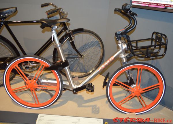 213 - "2 X 200" – Bicycle Exhibition Jerusalem