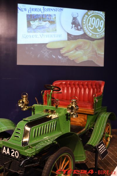13/A National Motor Museum, Beaulieu – England