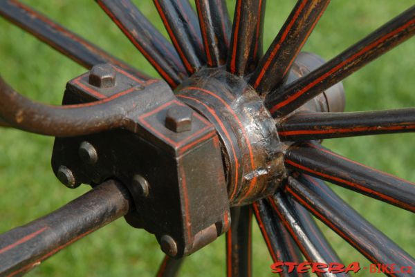 Pedamotive tricycle, Lever-driven machine, Francie c.1855