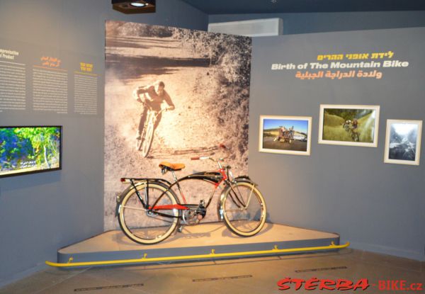 213 - "2 X 200" – Bicycle Exhibition Jerusalem