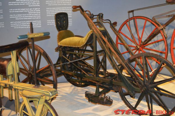 213 - "2 X 200" – Bicycle Exhibition Jerusalem