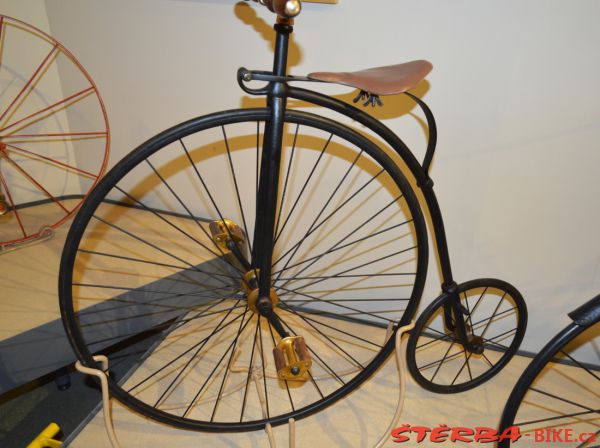 213 - "2 X 200" – Bicycle Exhibition Jerusalem