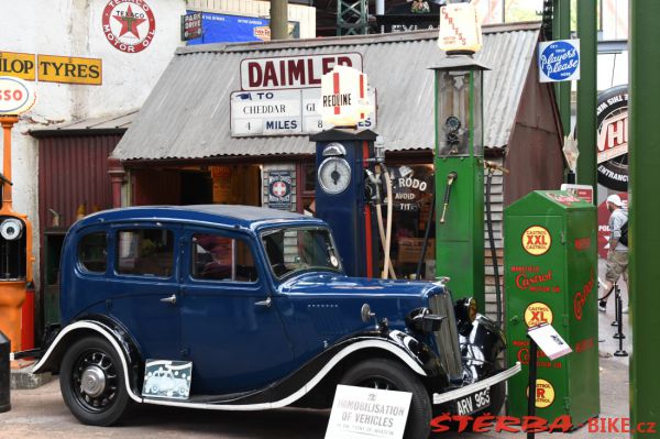 13/A  National Motor Museum, Beaulieu – England