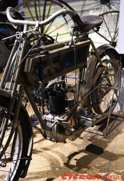 13/B National Motor Museum, Beaulieu – England