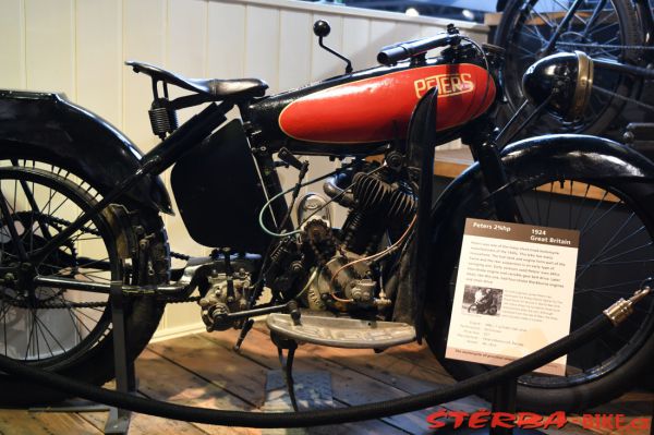 13/B National Motor Museum, Beaulieu – Anglie