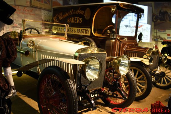 13/A  National Motor Museum, Beaulieu – Anglie