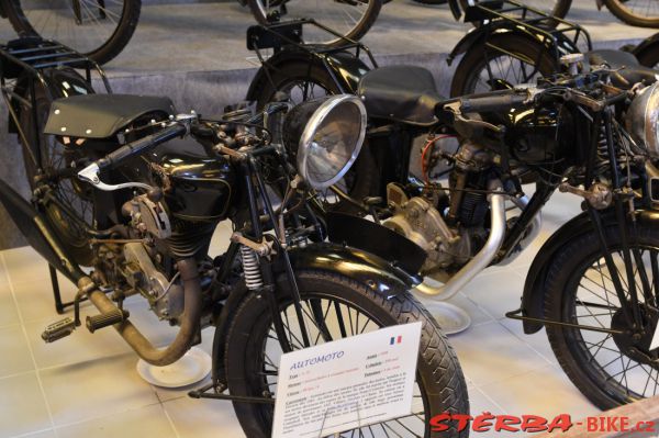 214 - Reims Automobile musée