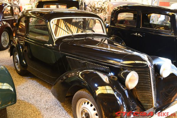 214 - Reims Automobile musée