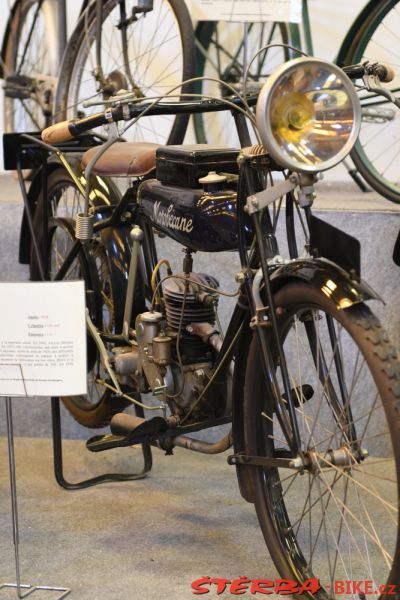 214 - Reims Automobile musée