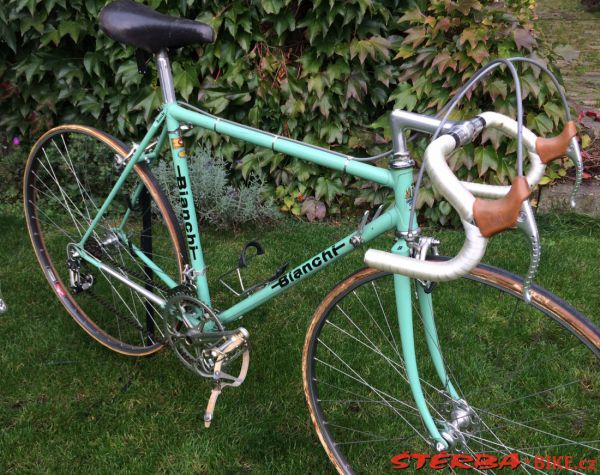 Race bikes Campagnolo