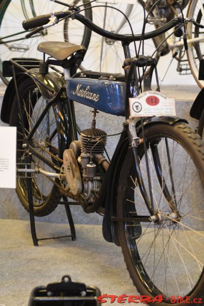 214 - Reims Automobile musée