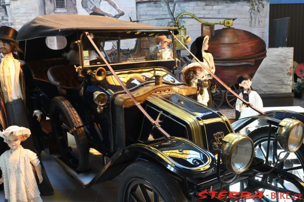 214 - Reims Automobile musée