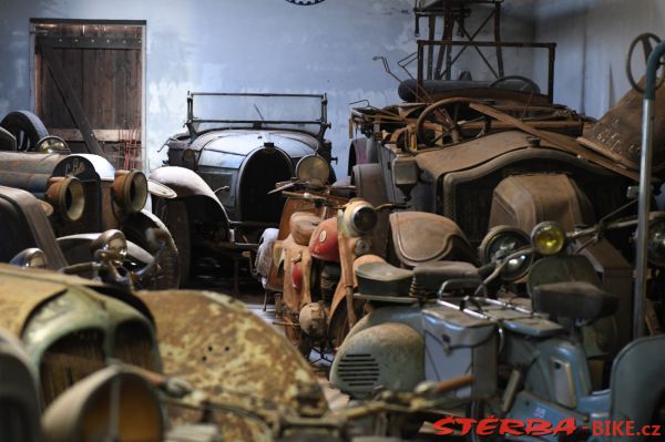 217/A - Musée Automobile de Vendée