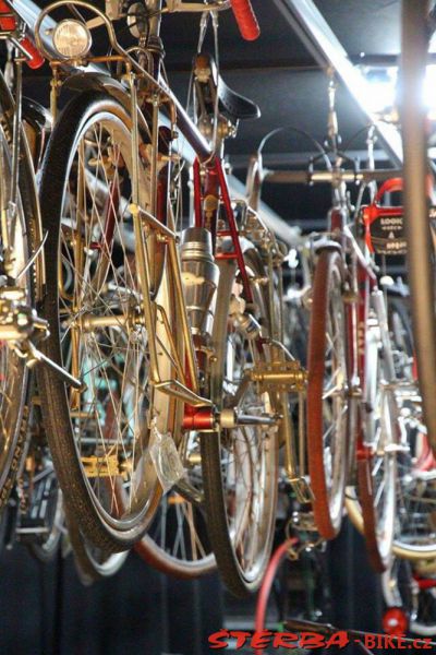 19/B - Bicycle Museum Cycle Center Osaka - Japan