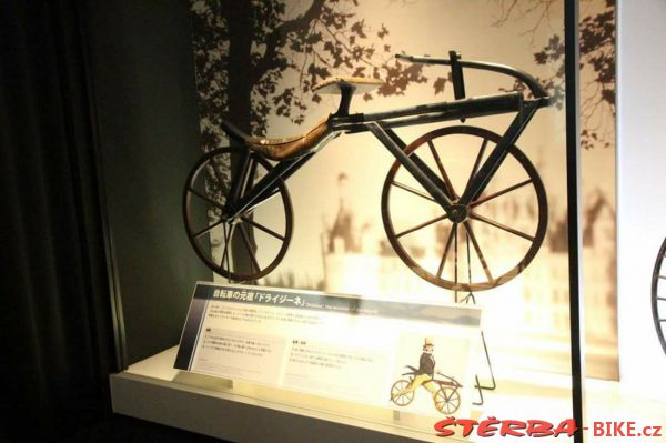 19/B - Bicycle Museum Cycle Center Osaka - Japonsko